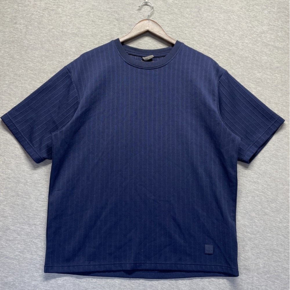Saints Studio T Shirt Mens Large Navy Blue Vertical Striped Textured Stretch